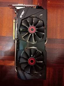 ASUS STRIX GTX 980 DirectCU II OC 4GB