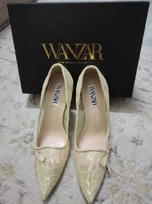 alva heels in champagne