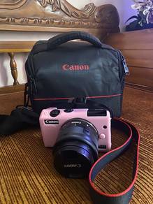 Canon M100