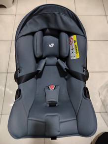 Joie i-Snug™ 2 Infant Carrier with Base