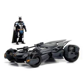 Jada 1-24 Justice League Batmobile & Batman Figure