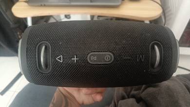 portable speaker 