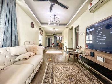 Condominium For Sale in Indah Alam
