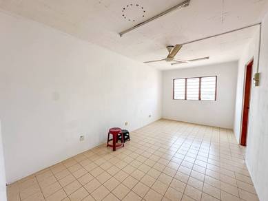 Flat For Sale in PPR Seri Malaysia