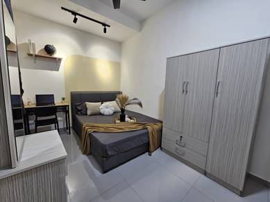 Room in Tebrau, JHR