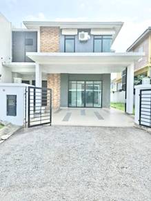 Semi-Detached House For Sale in Shah Alam,SGR