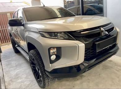 Mitsubishi Triton VGT A/T in Petaling Jaya, SGR