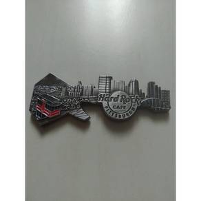 OFFER. Hard Rock Cafe Pittsburgh 3D Skyline magnet