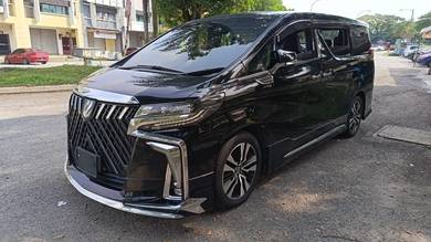 Toyota Alphard 2.5 SC in KLCC, KUL