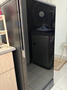 Peti Sejuk / Refrigerator Hitachi