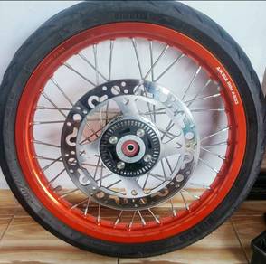 Rim y16