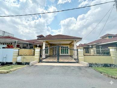 Semi-Detached House For Sale in Paya Rumput,MLK