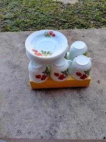 Set cawan dan piring Decopol edisi terhad