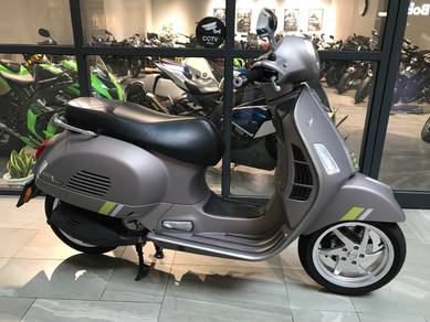 Vespa GTS 300