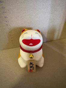 Laughing cat (with box)