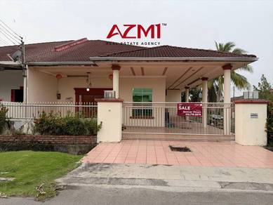 Semi-Detached House For Sale in Miri,SWK