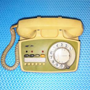 Vintage 70s Iwatsu Electric Rotary Dial Telephone