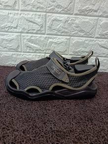 Uk6.5 Crocs  Mesh Hiking Sandals
