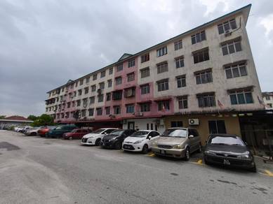 Apartment For Sale in Siantan Apartment