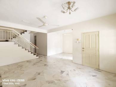 2-storey Terraced House For Sale in Seri Kembangan,SGR
