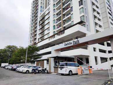 Condominium For Sale in Dahlia Park