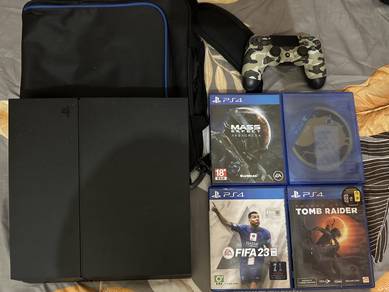 PS4 Fat 500GB + 4 Discs