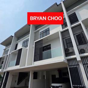 Townhouse Condo For Rent in Alyvia Residence