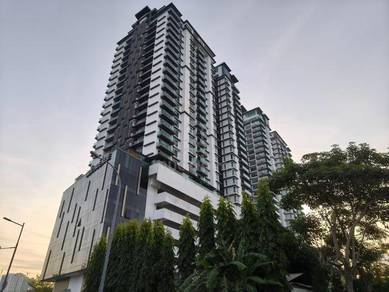 Condominium For Sale in Lido Avenue