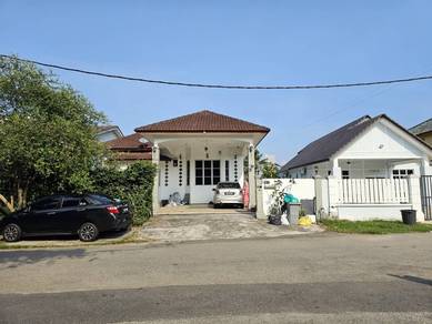 Bungalow House For Sale in Bukit Katil,MLK