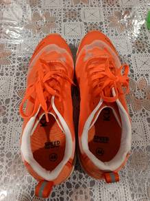 kasut runing shoe full carbon plate. 