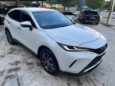 Toyota Harrier LUXURY in Ampang, KUL