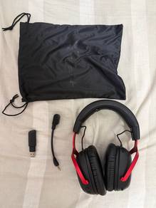 Selling Headsets HyperX Cloud III Wireless