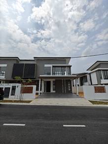 Semi-Detached House For Sale in Ayer Keroh,MLK