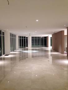 Condominium For Sale in 8 Gurney ( The Shore )