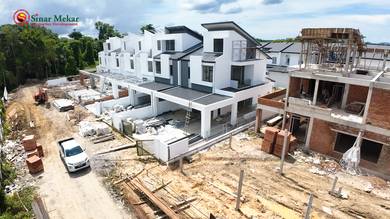 2.5-storey Terraced House in Kuching,SWK