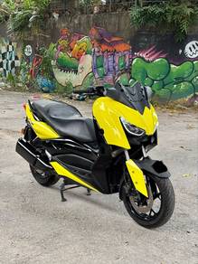 Yamaha XMAX