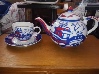 Rare Vintage Teapot, Cup and Saucer set.
