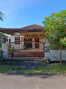 Semi-Detached House For Sale in Chemor,PRK