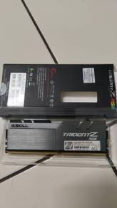 G Skill Trident Z RGB  8GB DDR4 3200MHZ