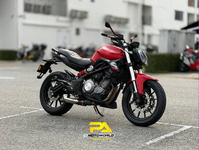Benelli TNT 249S