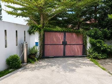 Bungalow House For Sale in Klang,SGR