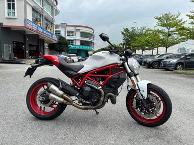 Ducati Monster 797