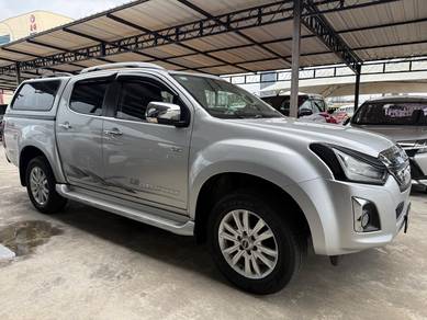 Isuzu D-Max STEALTH in Kuching, SWK
