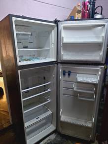 Electrolux 347L 2-Door Refrigerator ETB3502PE

