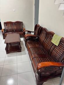 Kayu sofa Set (Dekat lukis itu pecah)others all ok