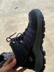 Quechua / DECATHLON HIKING SHOES LIKE NEW