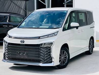 2023 Toyota Voxy S-Z