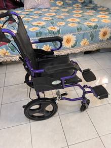 Foldable Travel wheel Chair for sale (90% new)