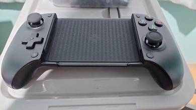 8BitDo Ultimate Mobile Gaming Controller