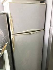 Sharp Peti Ais Sejuk Fridge Small Kecil Freezer
